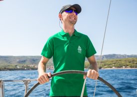 Happy skipper – Jazz Yachting