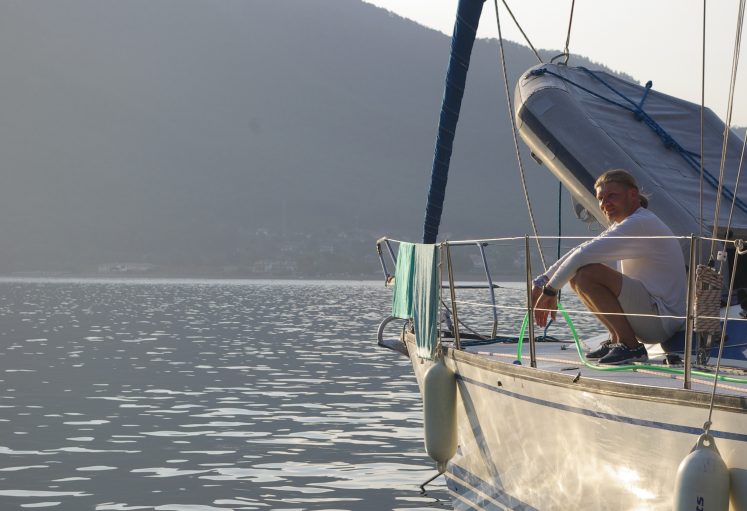 Сушка на леерах – Jazz Yachting